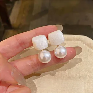 Elegant French style minimalist geometric square stud pearl drop earrings for women
