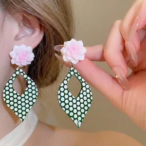 Vintage Hong Kong Style Resin Rose Flower Drop Earrings For Women Pink Green Polka Dot Geometric Pattern Dangle Jewelry