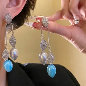 Vintage Palace Leaf Drop Earrings Silver Color Steel Acrylic Rhinestone Inlaid Elegant Women Fashion Jewelry Accessories