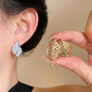 Elegant Twisted Hollow Geometric Hoop Earrings Zirconia Inlaid Copper 925 Sterling Silver Earring Post Gold Silver Jewelry