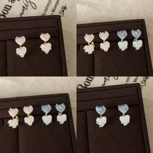 Sweet Gradient Glass Heart Stud Earrings For Women Niche Design Fashion Temperament Accessory With Silver Earring Post