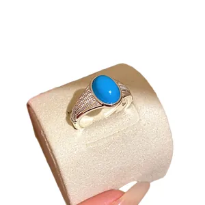 Eleganter minimalistischer silberfarbener offener Ring mit blauem ovalem Stein für Damen