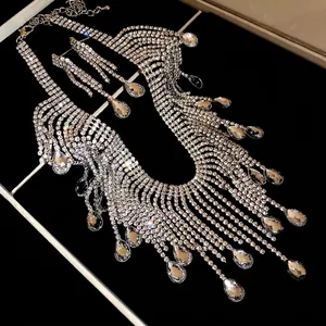 Elegant luxury rhinestone water-drop fringe necklace and earring jewelry set for women
