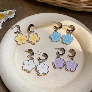Sweet Summer Resin Flower Artificial Pearl Stud Earrings Dopamine Fresh Light Luxury Jewelry For Women Girls Floral Drop Earrings