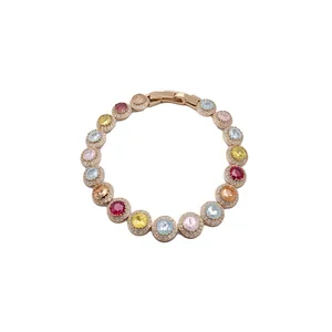 18k roségoud vergulde armband met kleurrijke ronde zirkonia-stenen en halo-zetting