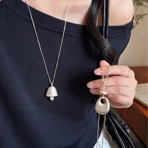 Koreanisch Minimalistisch Matt Silber Glocke Anhänger Halskette Lange Legierung Strass Schmuck Sommer Accessoire Für Damen Geschenk