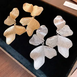 Vintage Alloy Leaf Texture Drop Earrings With Silver Post Gold Silver Plated Metal Statement Earrings For Women Fashion Jewelry