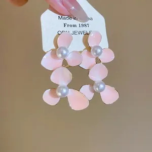 Elegant pink enamel flower earrings with pearls in Korean INS style for summer