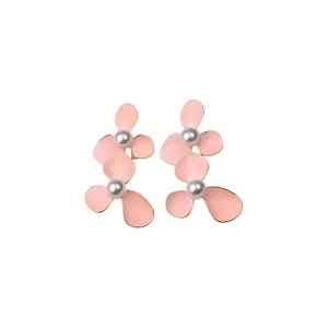 Elegant pink flower dripping oil tassel earrings decorated with pearls for women