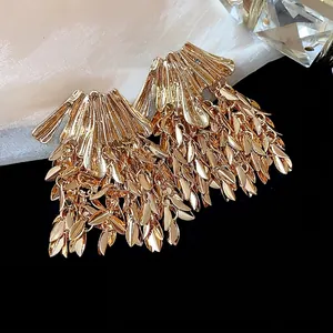 Exquisite gold wheat leaf tassel earrings featuring a dramatic and luxurious design