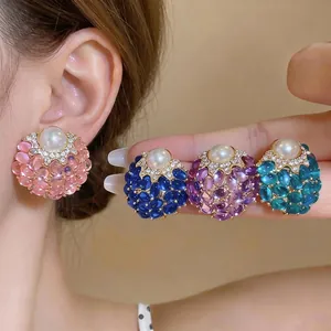 Orecchini a Bottone in Perla Artificiale Rotonda Stile Corte Vintage per Donna Gioielli in Resina Intarsiati con Strass con Perno in Argento Sterling 925