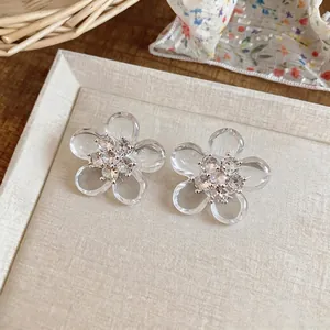 Eleganti orecchini a lobo a fiore minimalisti francesi con zirconi trasparenti!