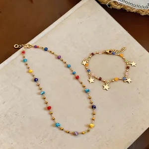 Set di collana e braccialetto in acciaio inossidabile con perline colorate irregolari