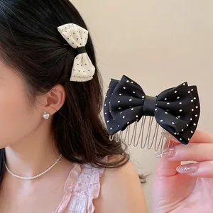 Elegante set di fermagli per capelli a fiocco a pois con clip a becco e pettine per