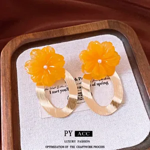 Fashion Orange Resin Flower Stud Earrings with Gold Oval Brushed Metal Hoop Silver Earring Post Artificial Pearl Jewelry