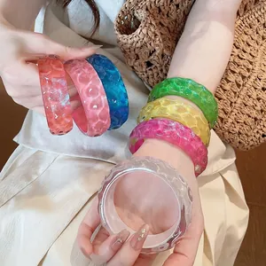 European American Fashion Resin Irregular Hammered Wide Bracelet Colorful Chunky Bangle For Women Island Vacation Style Jewelry Accessory