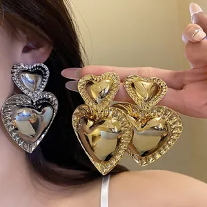 Retro Western Style Heart Drop Earrings For Women Exaggerated Iron Metal Glossy Mirror Finish Dangle Earrings With Steel Earring Post