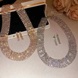 Set di Orecchini e Collana con Nappe in Strass di Moda Europea Squisita Collana Choker in Rame Eleganti Gioielli di Lusso per Donna Festa Matrimonio