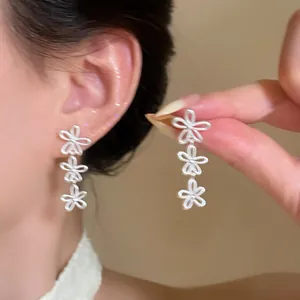 Korean Style Silver Flower Tassel Drop Earrings For Women Niche Design Copper Electroplated Floral Studs Vacation Ear Jewelry