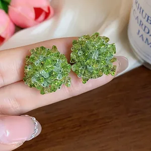 Pendientes de botón flor de cristal verde hechos a mano con aguja de plata S925 mori