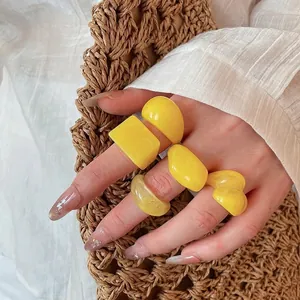 Vibrant yellow resin ring set with heart and geometric shapes for women's fashion