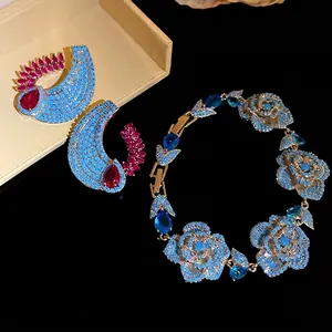 Squisito set collana di fiori in zircone turchese e orecchini a goccia coordinati