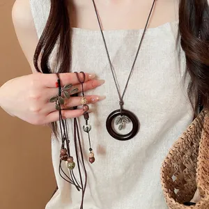 Vintage Ethnic Wood Circle Leaf Pendant Necklace For Women Handmade Long Sweater Chain Bohemian Alloy Beaded Jewelry Accessory