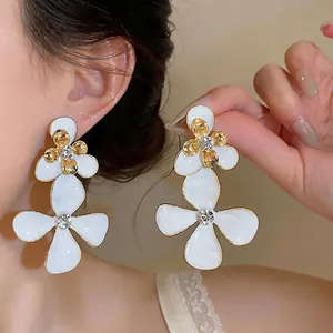 Pendientes de Botón de Flor de Esmalte Estilo Corte Francesa Con Poste de Plata de Ley 925 Chapados en Oro Con Borlas de Diamantes de Imitación Joyería de Mujer