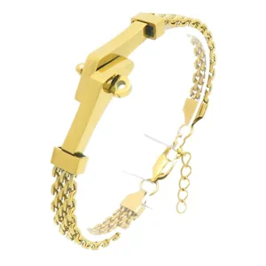 Elegante goudkleurige roestvrijstalen geweven armband met modern spijkerstangontwerp.