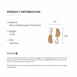 Detaillierte Produktspezifikationen für goldene Tropfenohrringe mit Perlen und Strasssteinen