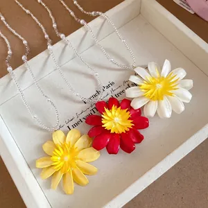 Collier de perles marguerite colorée dopamine avec perles pour style vacances de mer