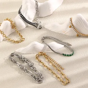 Collection de bracelets chaînes en acier inoxydable plaqué or avec cristaux