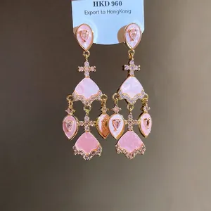 Boucles d'oreilles vintage style palais en zircon et acétate pour robes de soirée