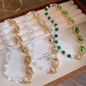 Elegantes Vintage-Perlenhalsketten-Set mit ovalen Kristallen im schicken Retro-Hof-Stil