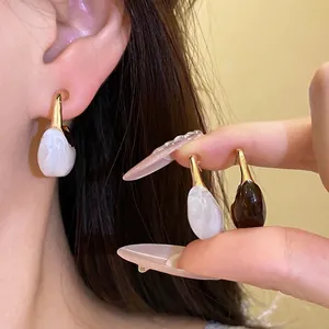 Vintage Resin C-Shaped Pendant Earrings With 925 Sterling Silver Earring Post Simple Fashion Light Luxury Women Jewelry