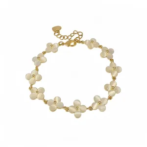 Elegant French style cat's eye stone flower bracelet with adjustable gold chain