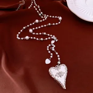 Vintage Baroque Embossed Heart Pendant Necklace Adjustable Artificial Pearl Beaded Sweater Chain For Women Jewelry Silver Color