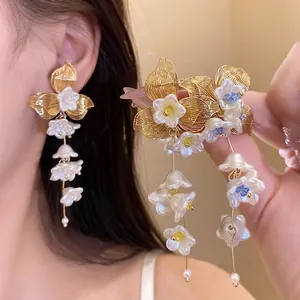 Vintage Luxury Flower Tassel Drop Earrings For Women Gold Plated Alloy Artificial Pearl Earrings With Silver Post Fashion Jewelry