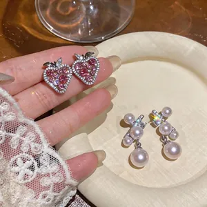 Eleganti Orecchini Pendenti con Perle Artificiali e Zirconia Perno in Argento Sterling 925 Orecchini a Lobo Fragola e Cuore Rosa Gioielli di Moda Donna