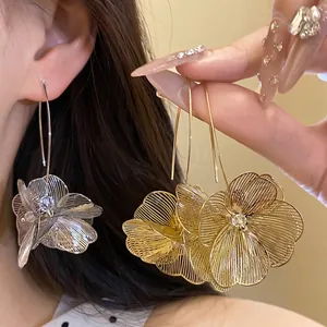 Mode Hohl Eisen Blume Ohrhänger Für Damen Elegante Gold Silber Plattiert Floral Anhänger Ohrhaken Schmuck Geschenk