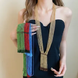 Eleganter handgefertigter mehrlagiger Perlen-Langkette mit lebhafter Dopamin-Farbpalette