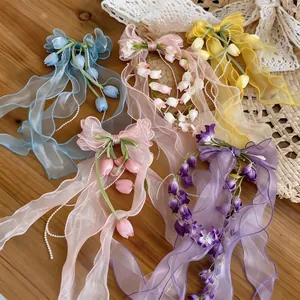 Eleganti fermagli per capelli in chiffon con fiori e perle