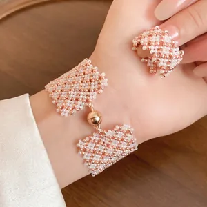 Minimalistisches Kristallperlen Magnetarmband Damen Leichter Luxus Handgewebtes Glasperlen Schmuck Legierung Magnetschnalle