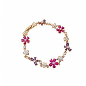 Elegant bloemenarmbandje met kleurrijke zirkoonstenen in de stijl van Monets tuin