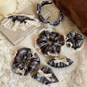 Ensemble d'accessoires cheveux en tissu à carreaux bleu et marron avec dentelle et nœud