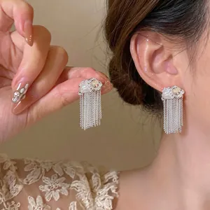 Eleganti Orecchini Pendenti con Nappine di Perle d'Acqua Dolce e Catena Con Perno in Argento Sterling 925 Gioielli in Rame per Donna