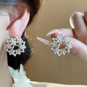 14k gold-plated bow pearl stud earrings with elegant French vintage style