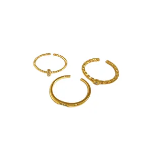 Eleganti anelli regolabili placcati in oro con zirconi scintillanti per stile minimalista