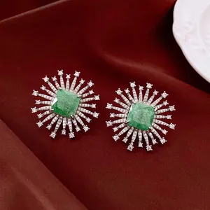 Lussuosi Orecchini a Bottone in Rame Zirconia a Forma di Fiore di Fuochi d'Artificio Con Perno in Argento Gioielli da Donna