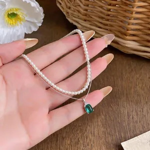 Elegante collana di perle a doppio strato retrò francese con pendente in zircone